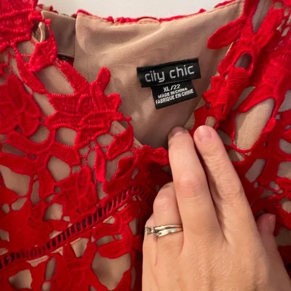 City Chic Vibrant Red Lace Dress - Picture 2 of 3